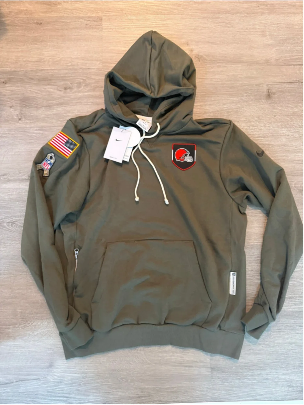 Men's Nike Cleveland Browns Salute to Service Hoodie, Olive, Size M